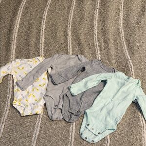 4 Newborn Long-sleeve Onesies